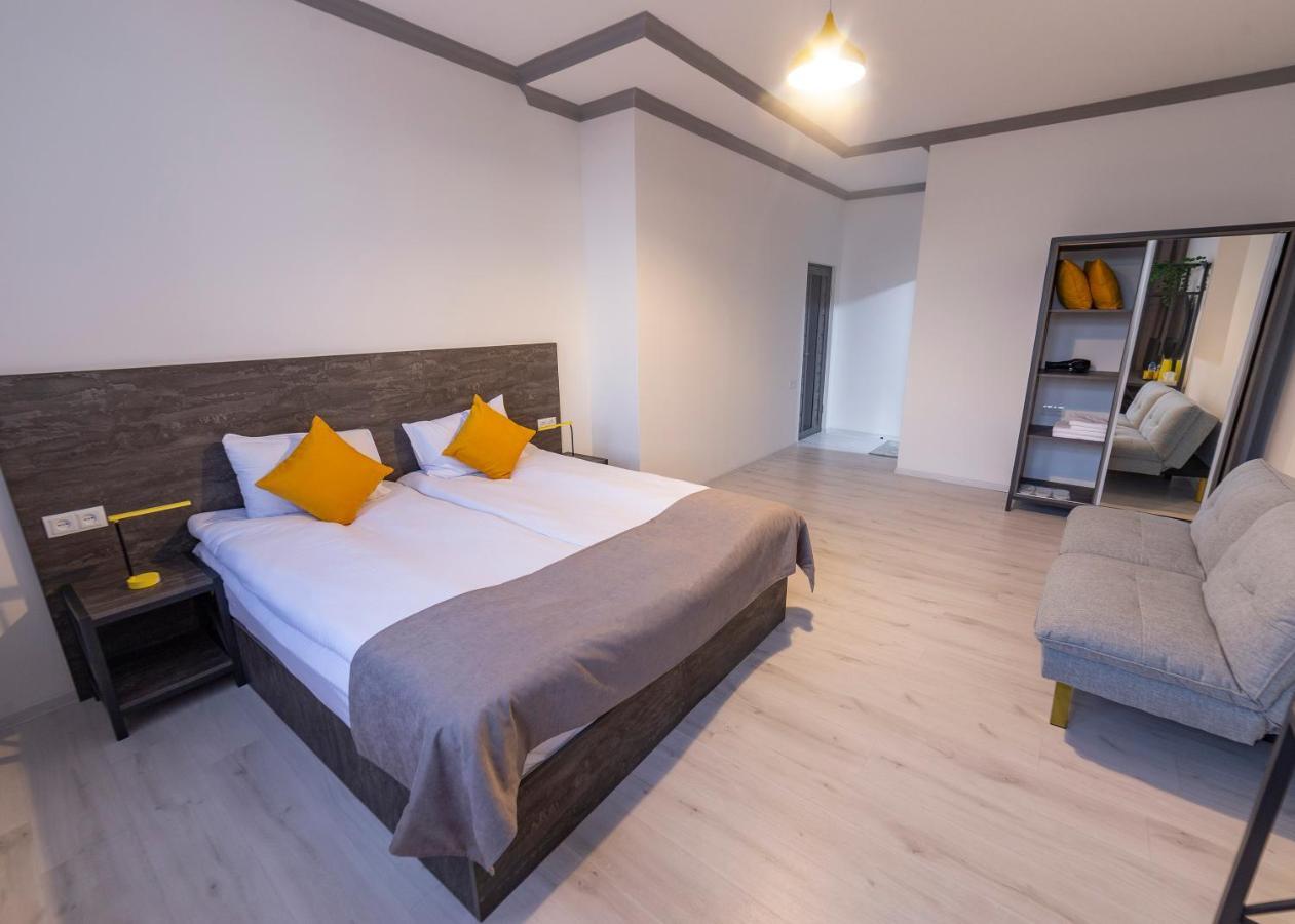 Popock Goris Hotel Екстериор снимка