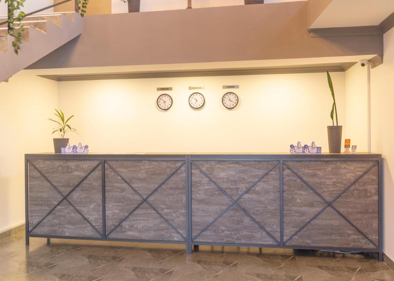Popock Goris Hotel Екстериор снимка