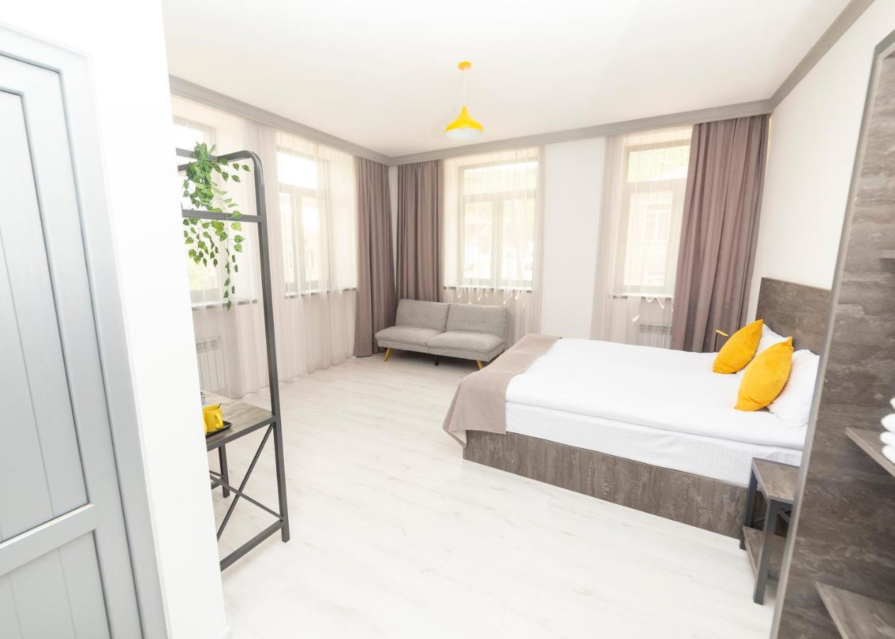 Popock Goris Hotel Екстериор снимка