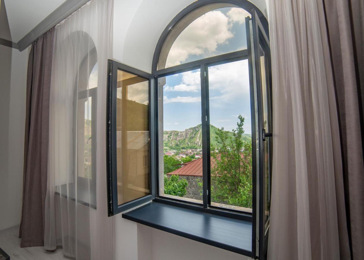 Popock Goris Hotel Екстериор снимка