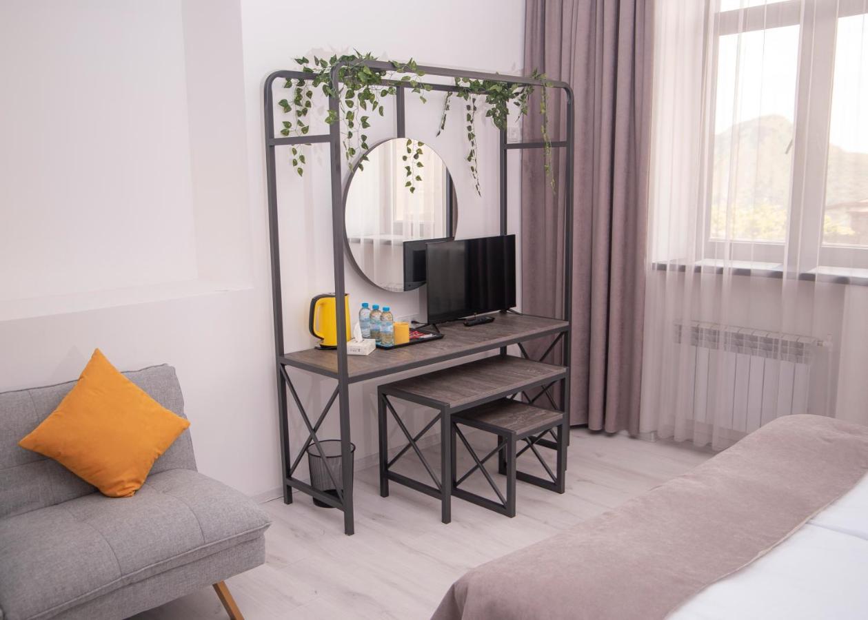 Popock Goris Hotel Екстериор снимка