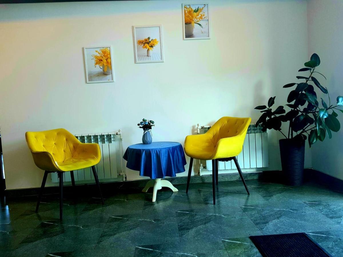 Popock Goris Hotel Екстериор снимка