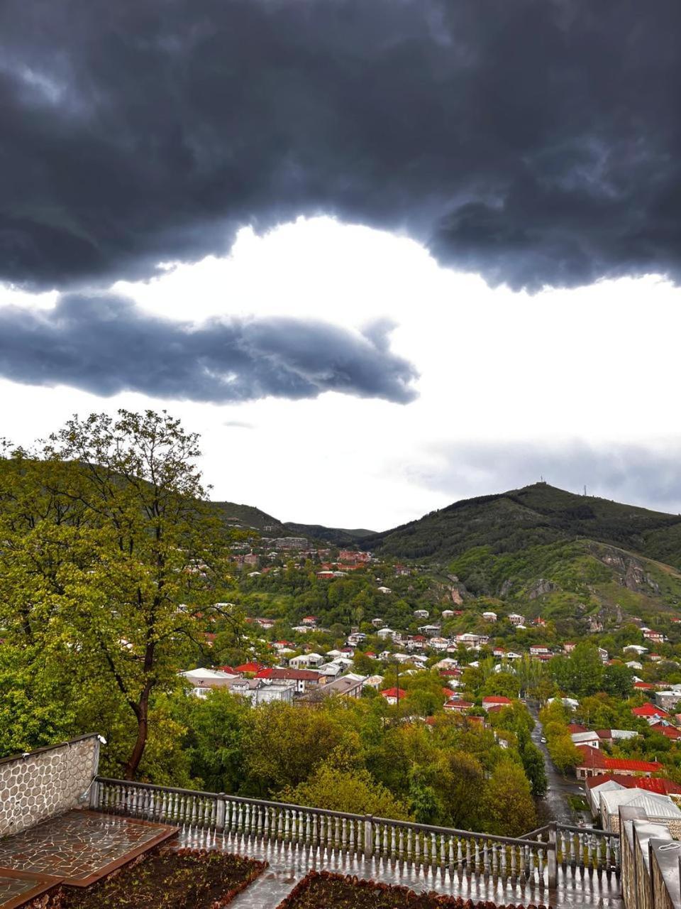 Popock Goris Hotel Екстериор снимка